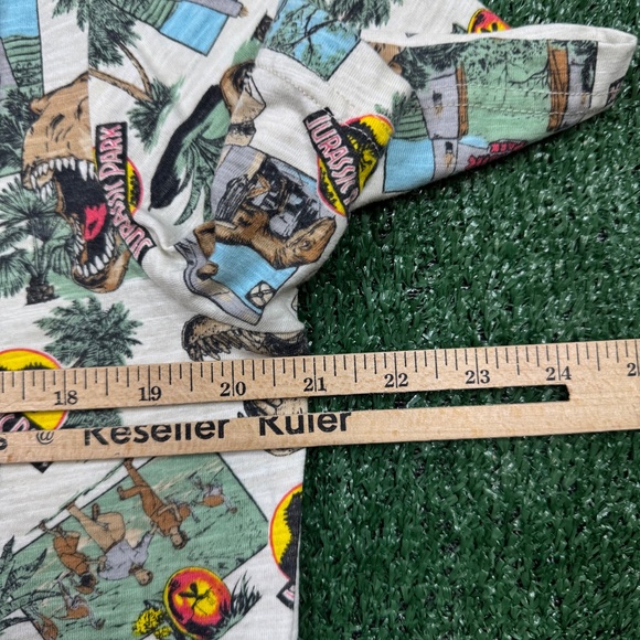 Jurassic Park Button Up Shirt Men's Size S Multicolor Short Sleeve Movie Tee - Picture 6 of 7